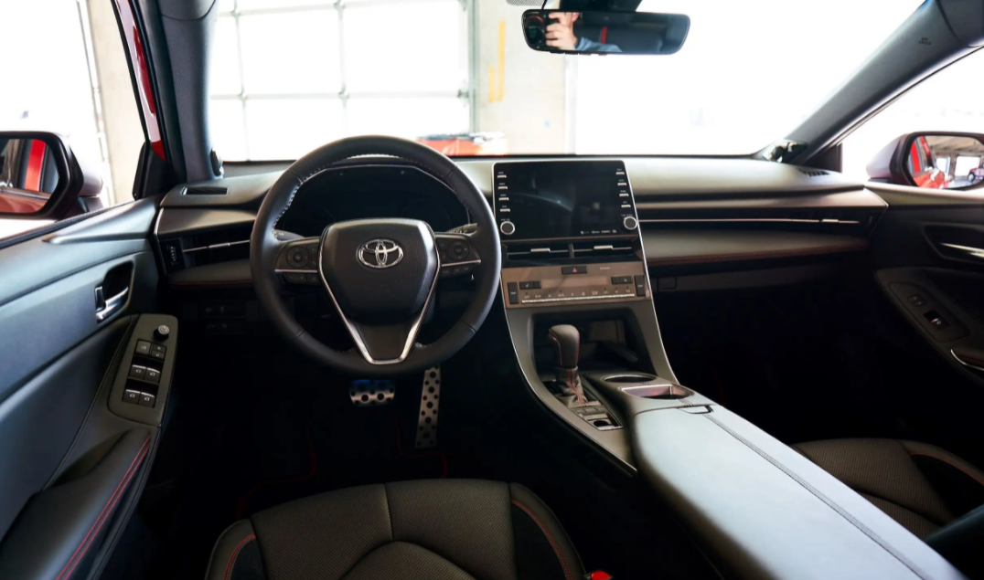 2023 Toyota Avalon Interior