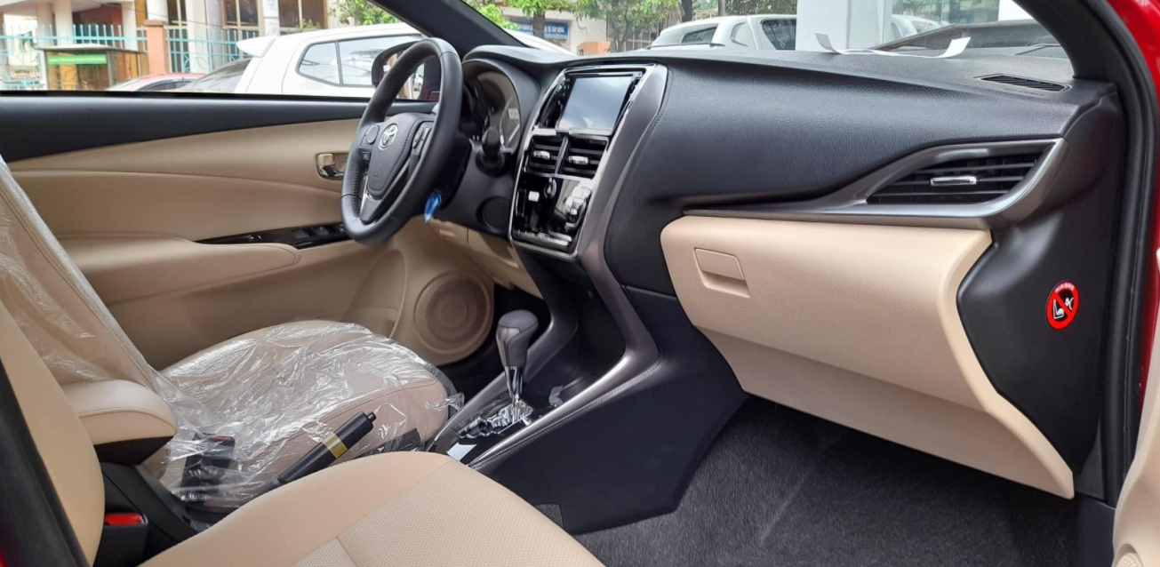 2023 Toyota Venza Interior