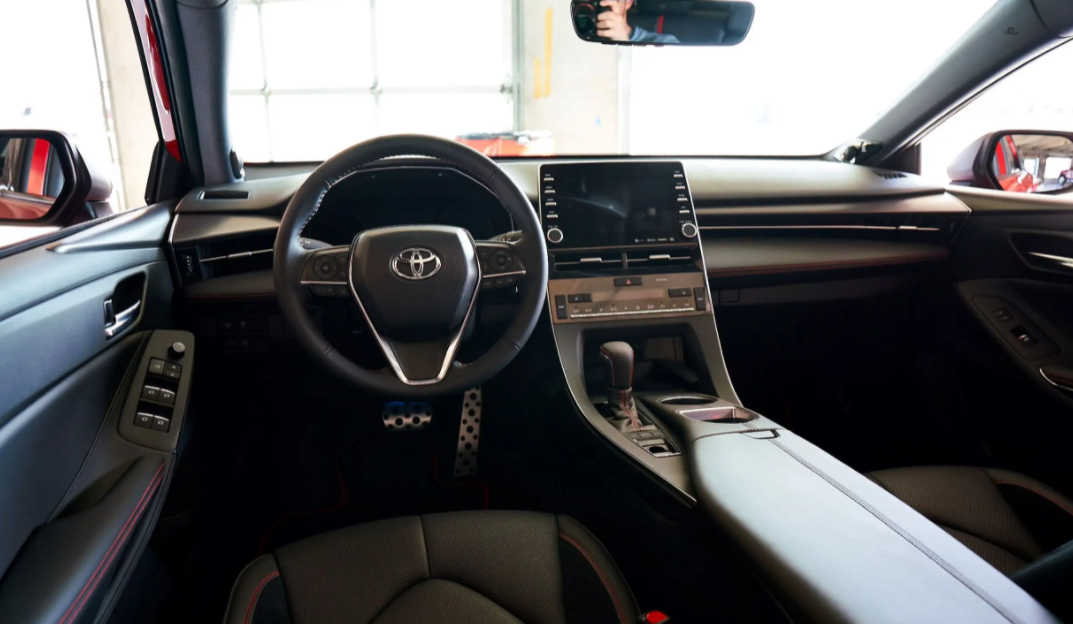 2022 Toyota Avalon Interior