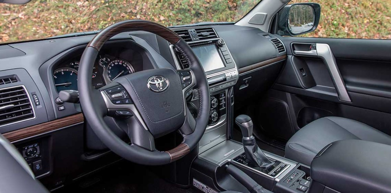 2022 Toyota Prado Interior