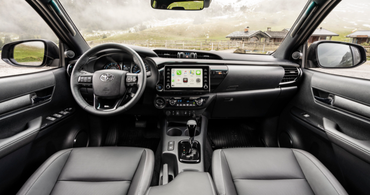 Toyota Hilux 2022 Interior