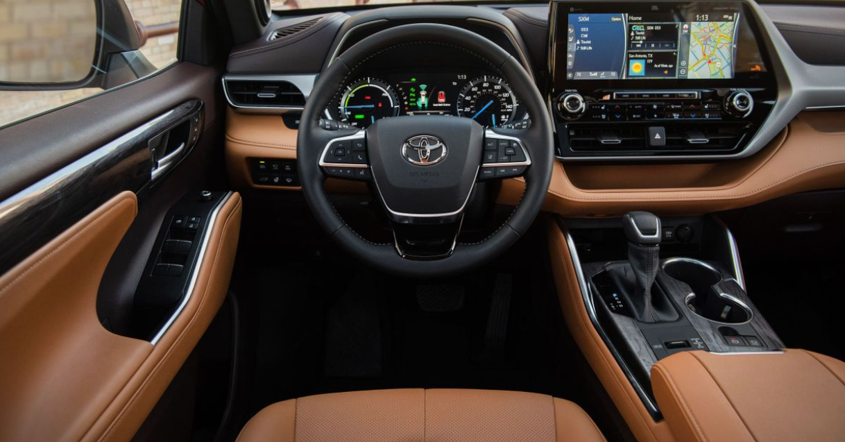 2023 Toyota Highlander Interior