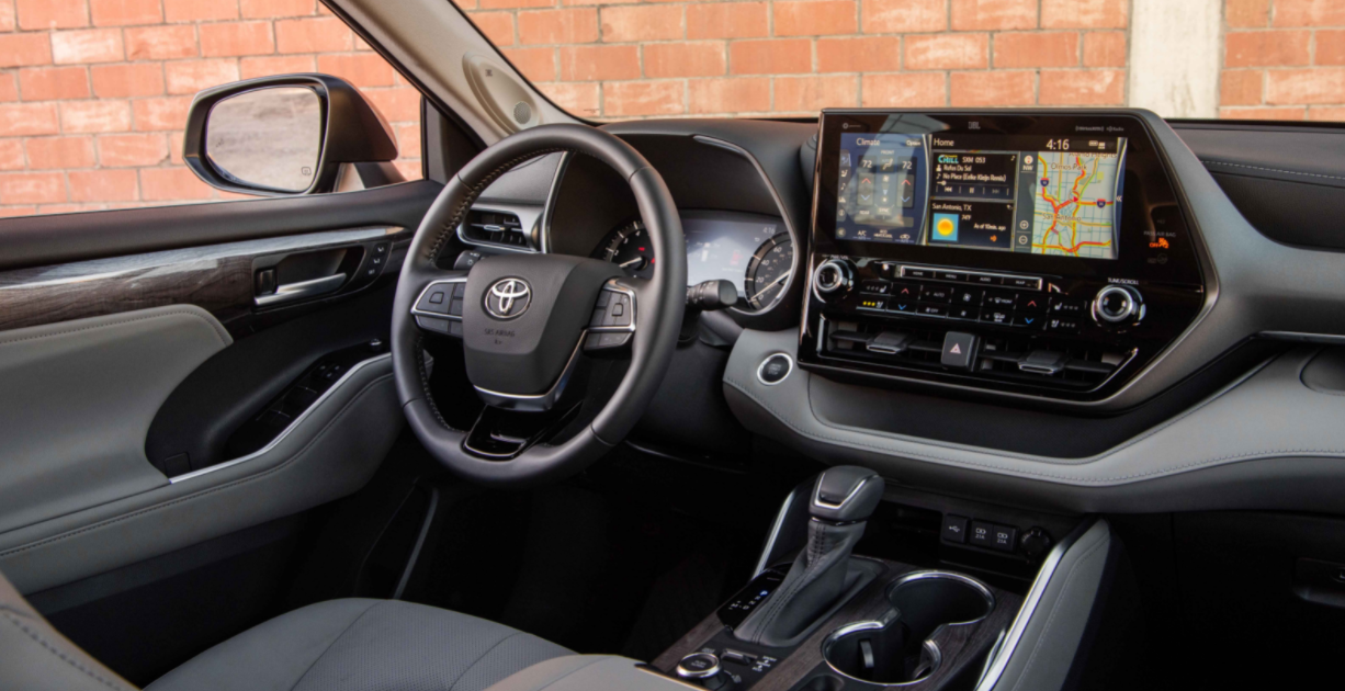 2023 Toyota Highlander Platinum Interior