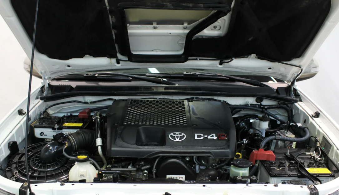 2023 Toyota Hilux Engine