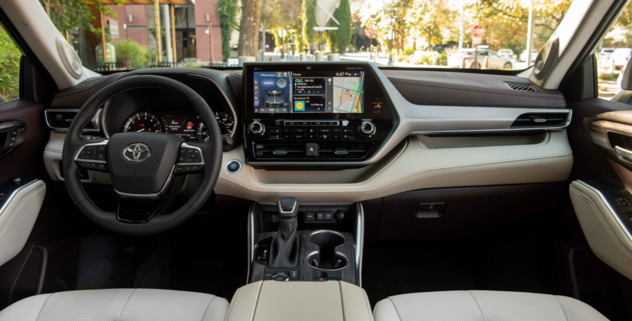 2023 Toyota Highlander Platinum Interior