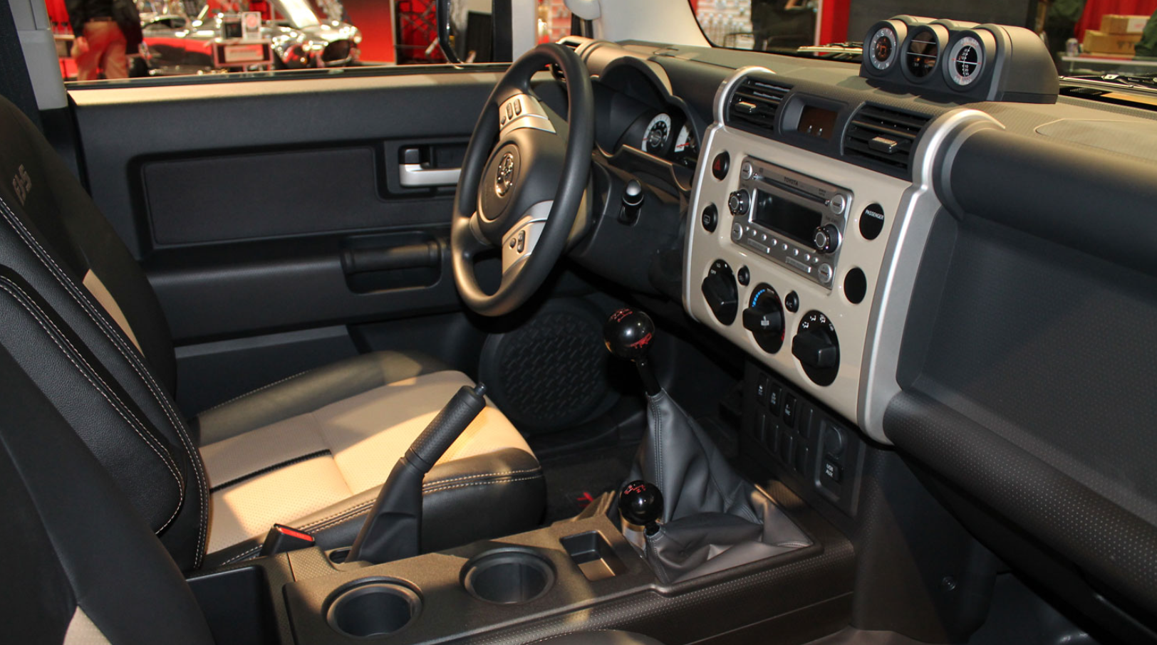 2024 Toyota FJ Cruiser Interior