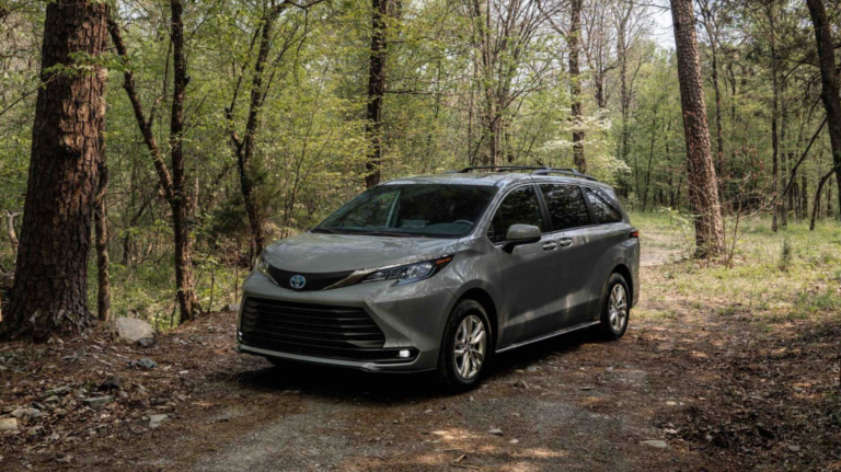 2024 Toyota Sienna Exterior