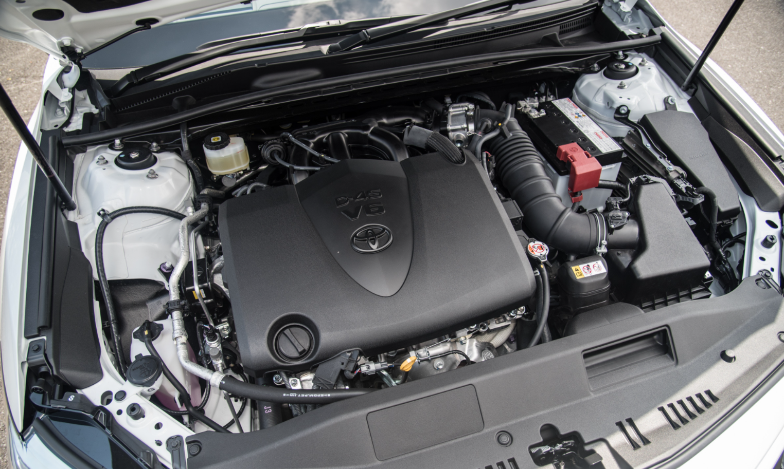 Toyota Camry 2024 Engine